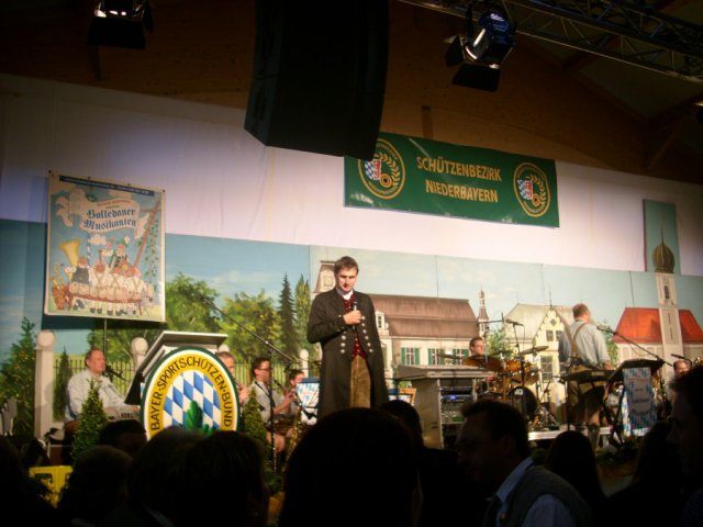 bezirkskoenigin_1